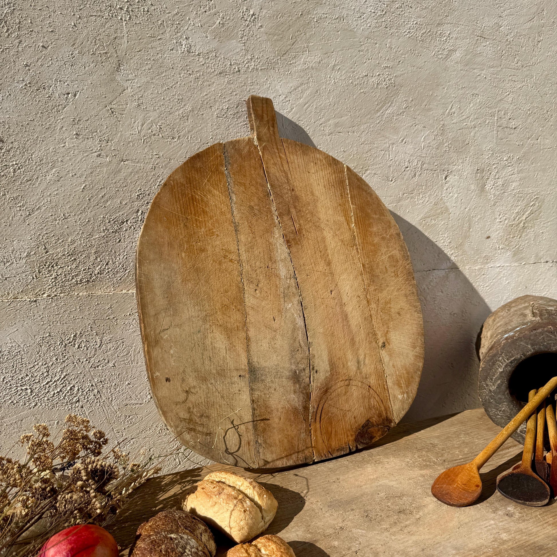 Vintage bread board, bread board, vintage cutting board, antique bread board,  antique cutting board, cutting board, primitive cutting board,  france bread board, antique butcher block, wabi sabi, vintage serving tray, old butcher block, cheese board