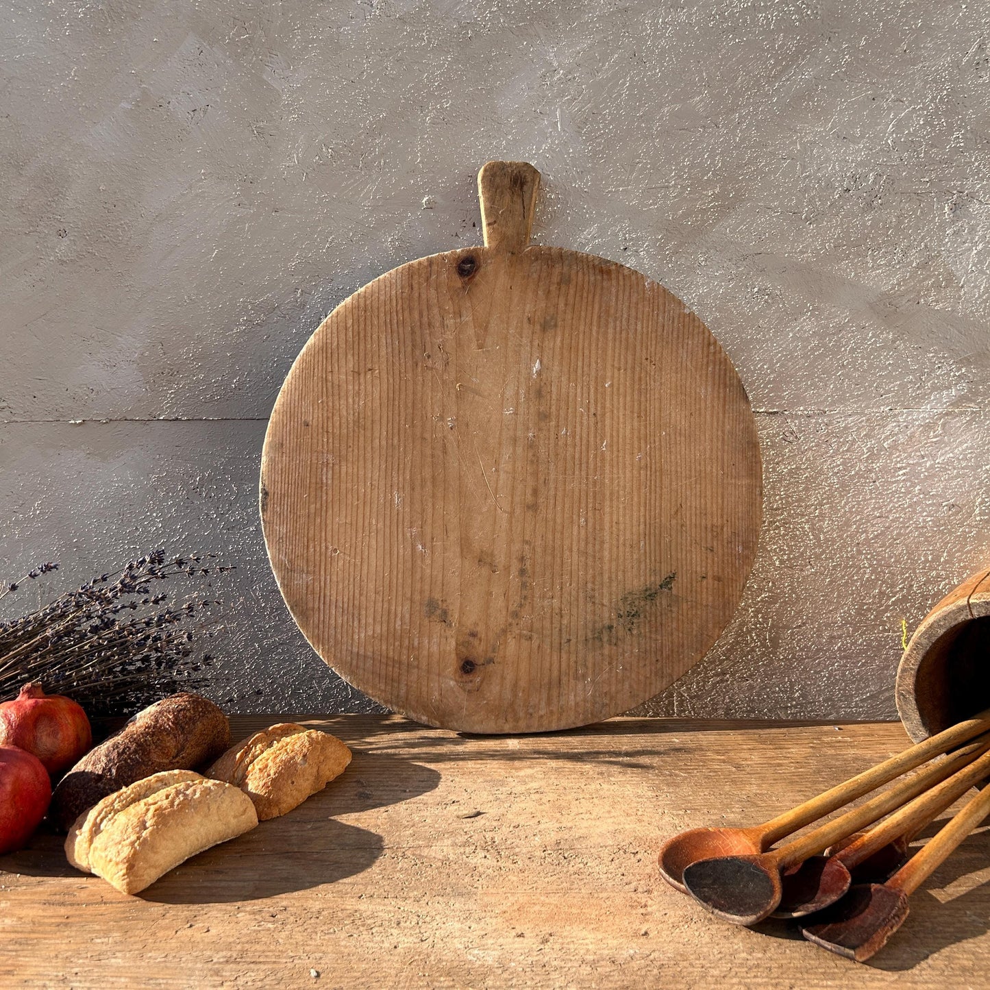 Vintage bread board, bread board, vintage cutting board, antique bread board,  antique cutting board, cutting board, primitive cutting board,  france bread board, antique butcher block, wabi sabi, vintage serving tray, old butcher block, cheese board