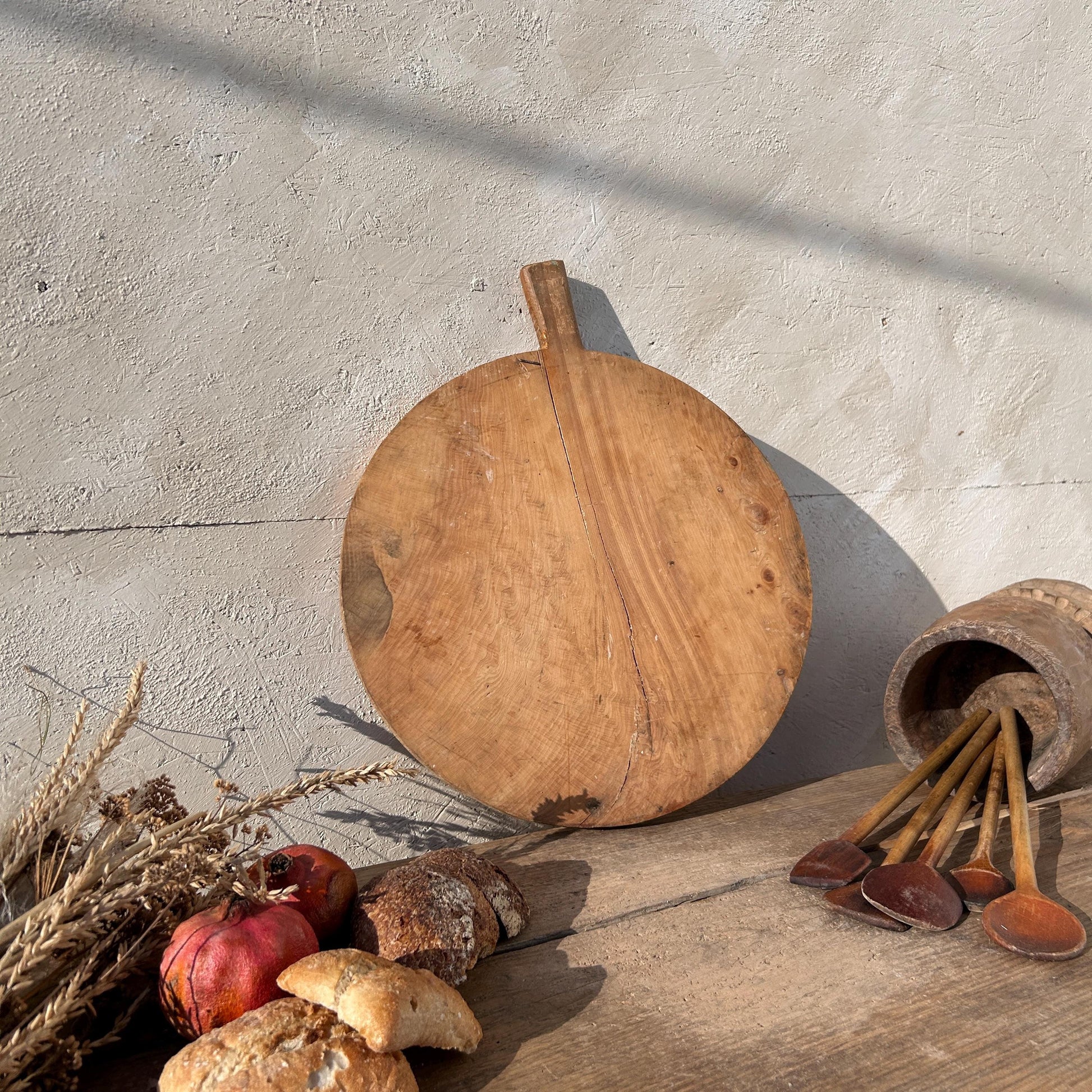 Vintage bread board, bread board, vintage cutting board, antique bread board,  antique cutting board, cutting board, primitive cutting board,  france bread board, antique butcher block, wabi sabi, vintage serving tray, old butcher block, cheese board