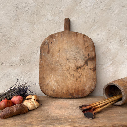 Vintage bread board, bread board, vintage cutting board, antique bread board,  antique cutting board, cutting board, primitive cutting board,  france bread board, antique butcher block, wabi sabi, vintage serving tray, old butcher block, cheese board